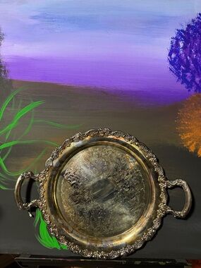 15” dia Oneida Ornate Silver-plated Round Serving Tray with Handles